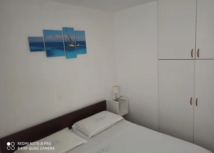 Apartman Boni02 Gdinj
