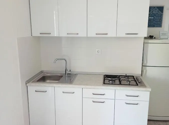 Apartman Boni02 Gdinj