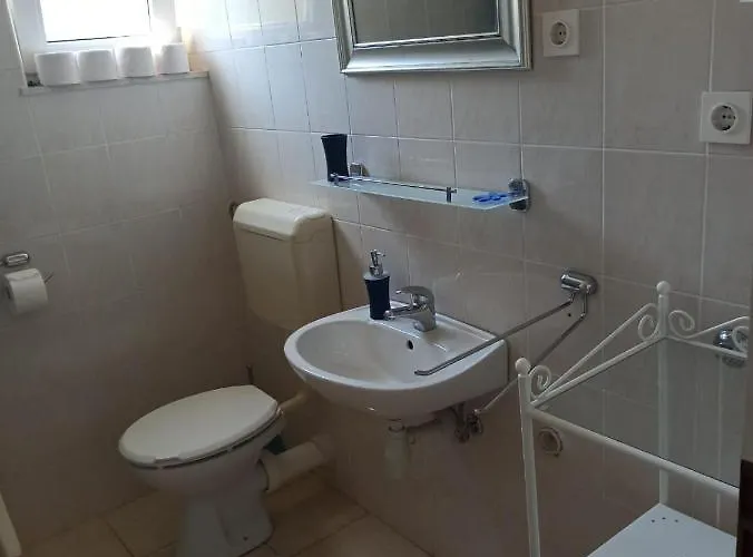 Boni02 Apartman Gdinj