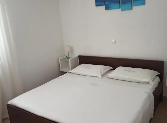 Apartman Boni02 Gdinj